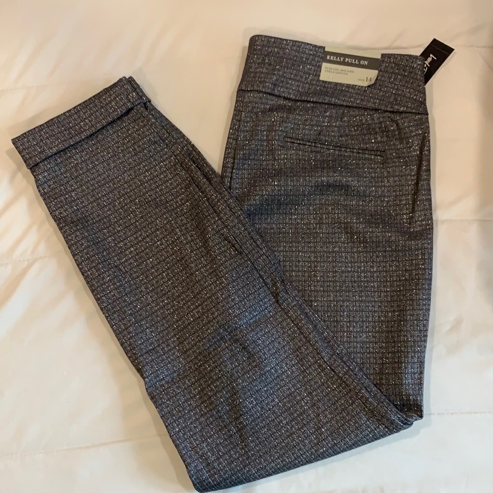 Lord & Taylor Slim leg, Mid Rise, Ankle Pants